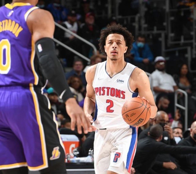 通过坚持不 通过坚持不