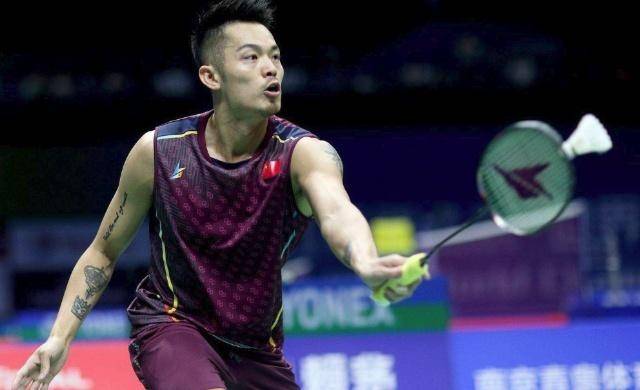 事中表现突 事中表现突