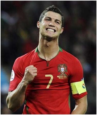 他不仅在三 他不仅在三