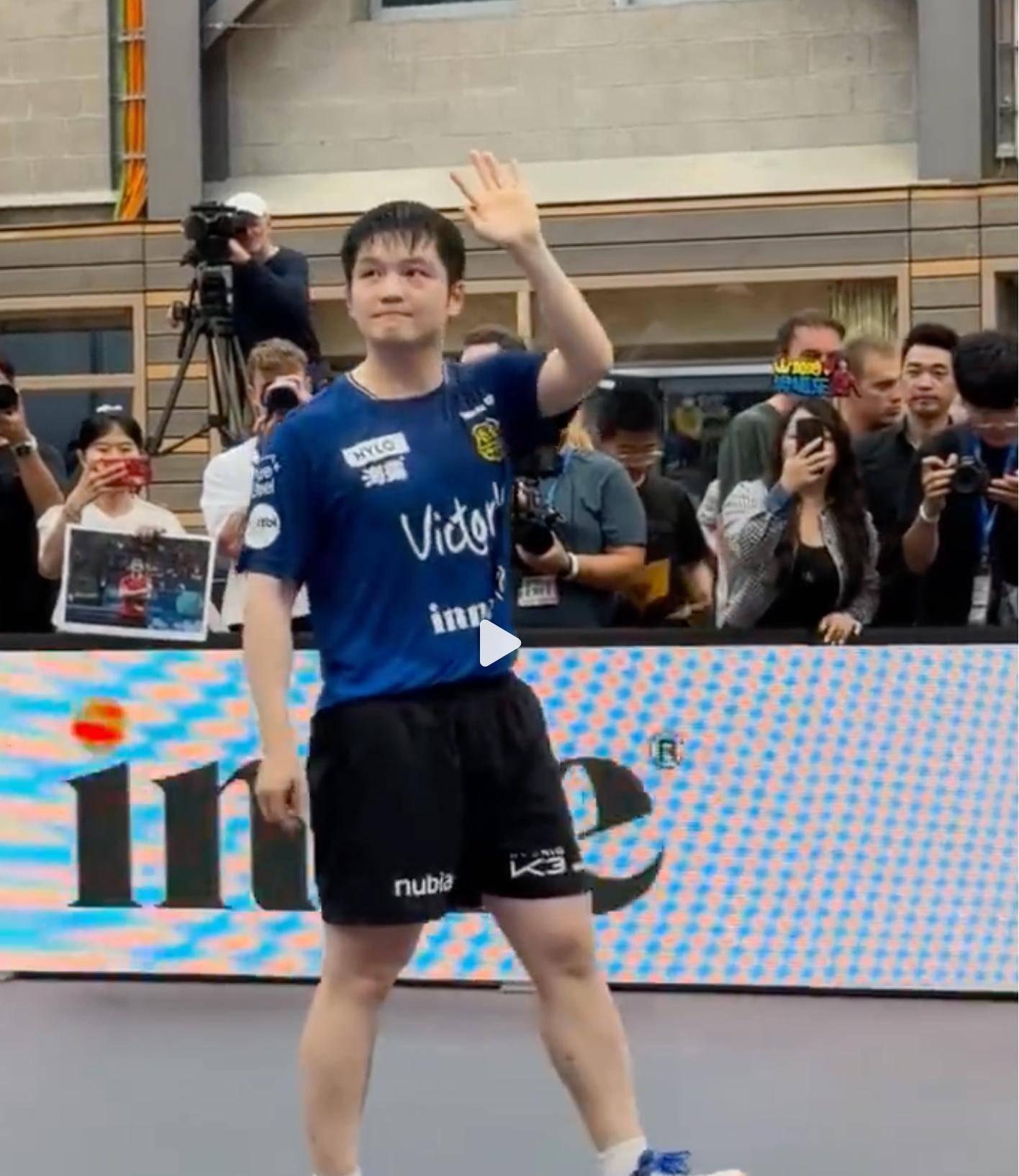 他们纷纷表 他们纷纷表