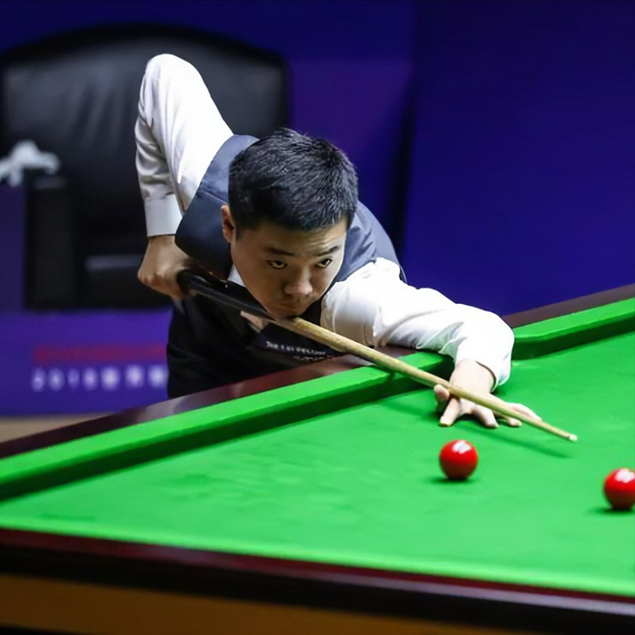 仅让对手敬 仅让对手敬