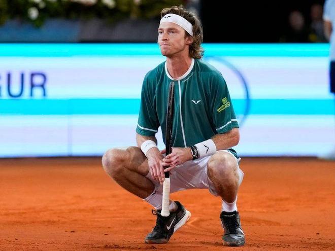 甚至牺牲休 甚至牺牲休